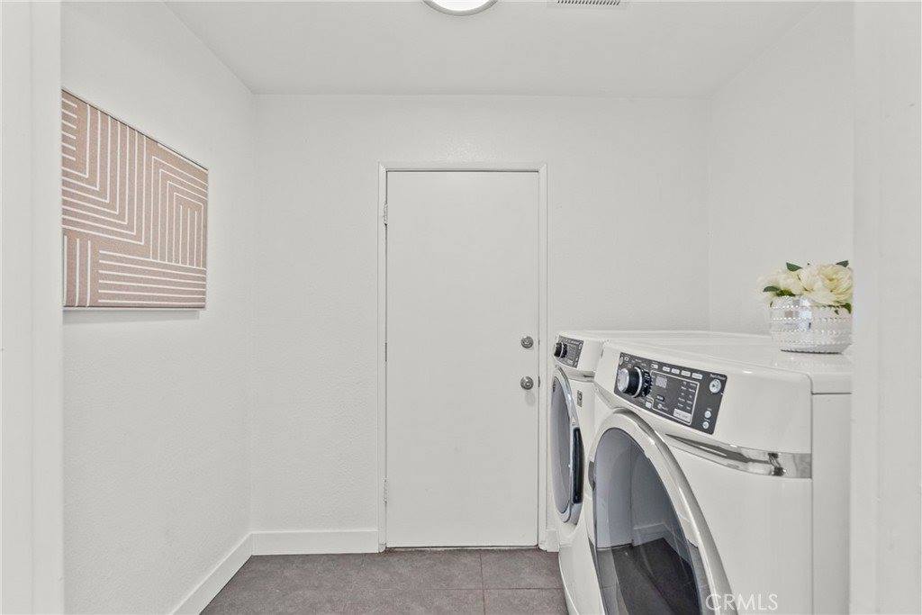 9549 Gladbeck, Northridge, CA 91324