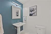 9549 Gladbeck, Northridge, CA 91324