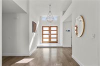 9549 Gladbeck, Northridge, CA 91324