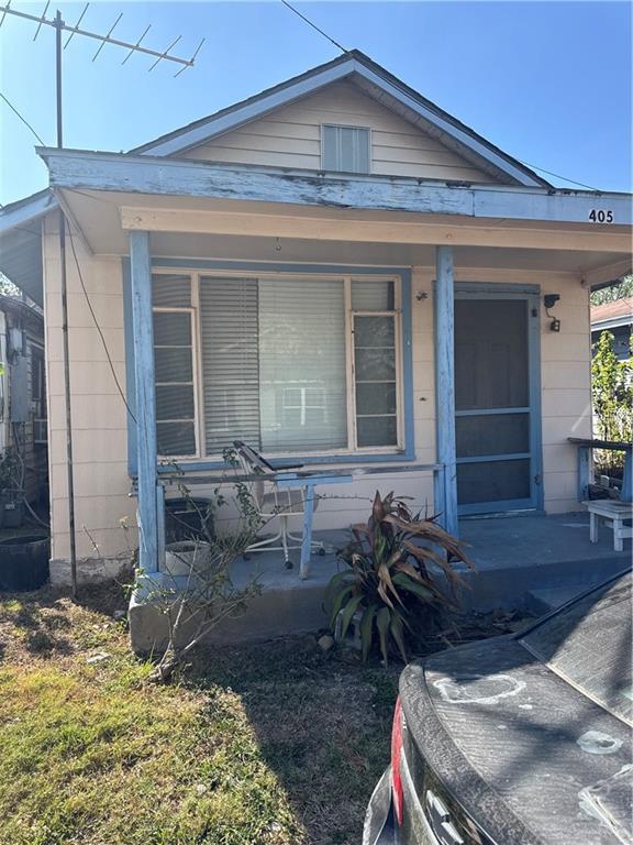 405 North Villarreal Street, La Feria, TX 78559