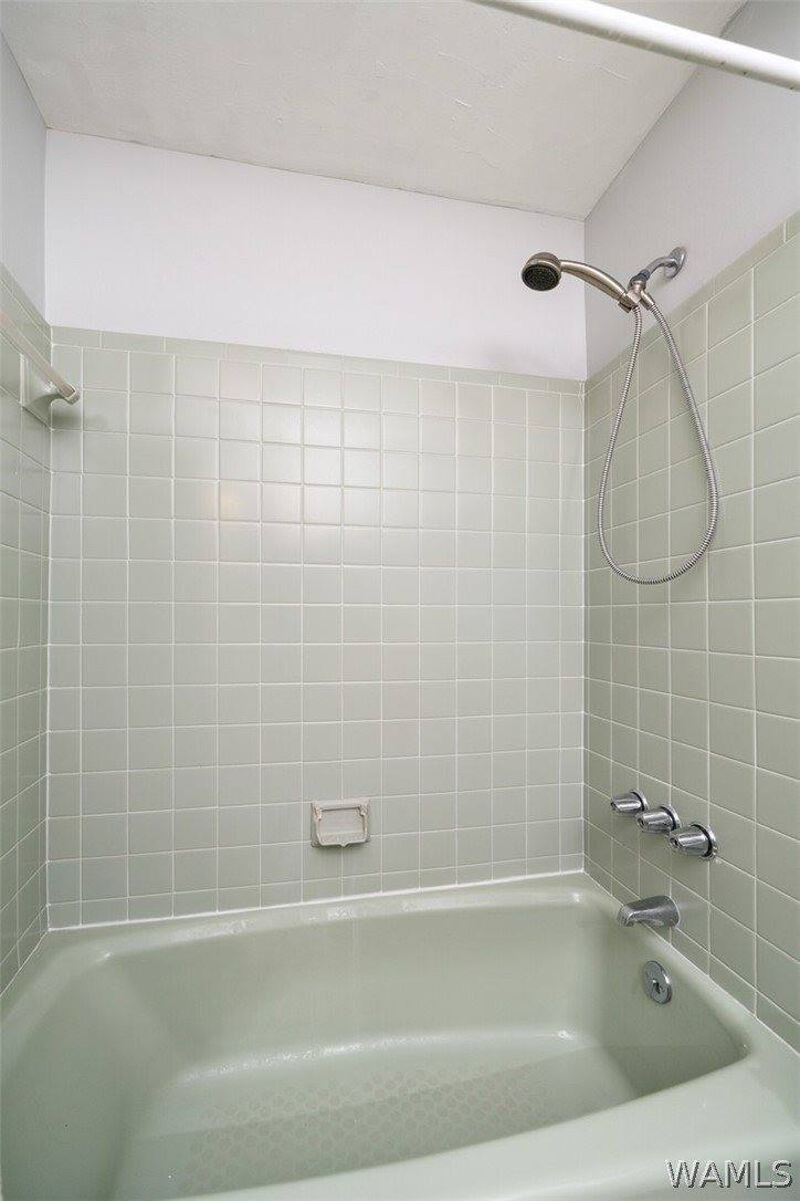 13714 Elderberry Lane, Northport, AL 35475