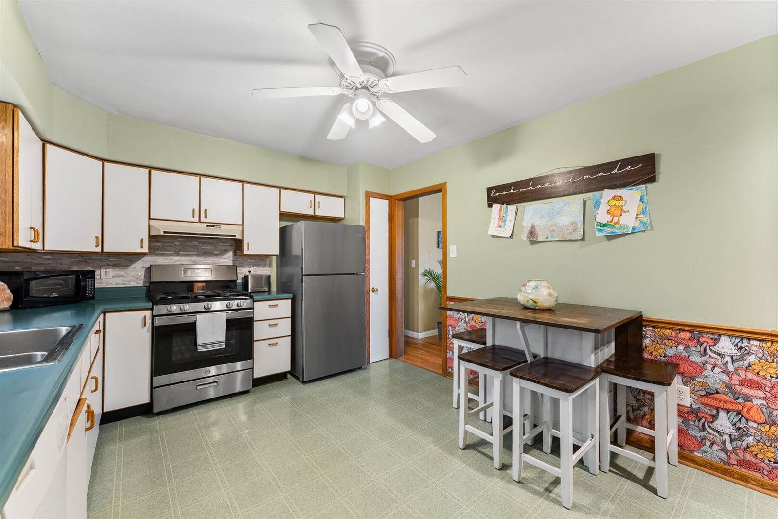 5100 11th Avenue C, Moline, IL 61265