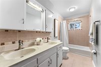 5100 11th Avenue C, Moline, IL 61265