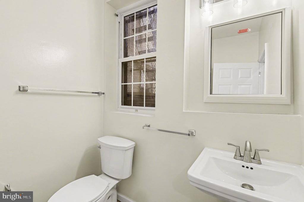 829 East Chase Street, Baltimore, MD 21202