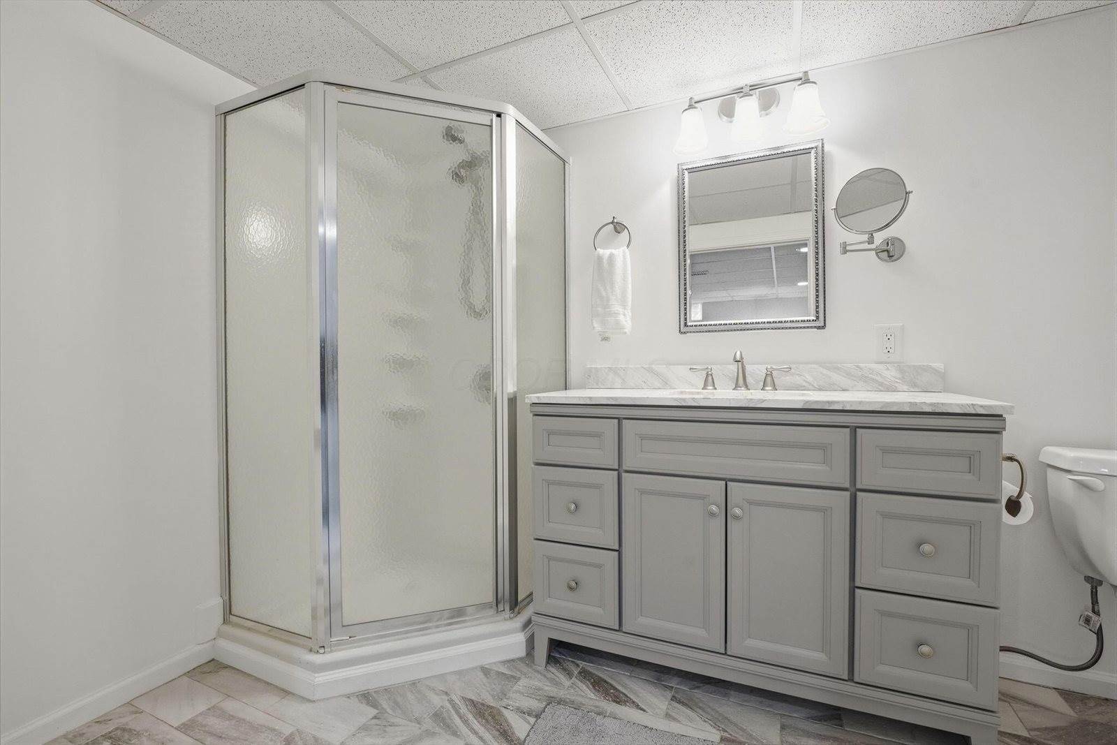 15190 Shoreline Drive, Thornville, OH 43076