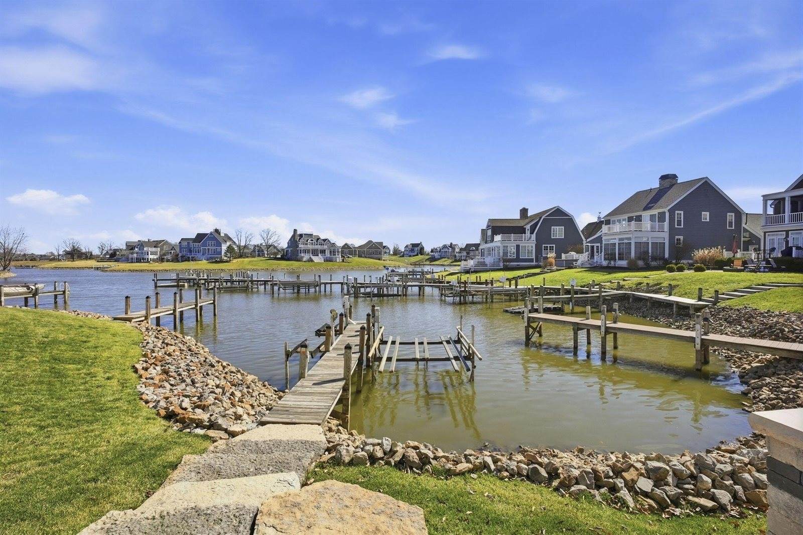 15190 Shoreline Drive, Thornville, OH 43076