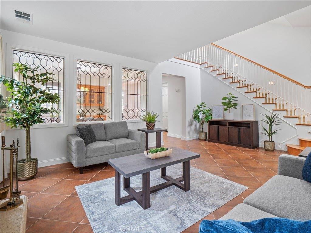 25679 Smoketree, Valencia, CA 91381