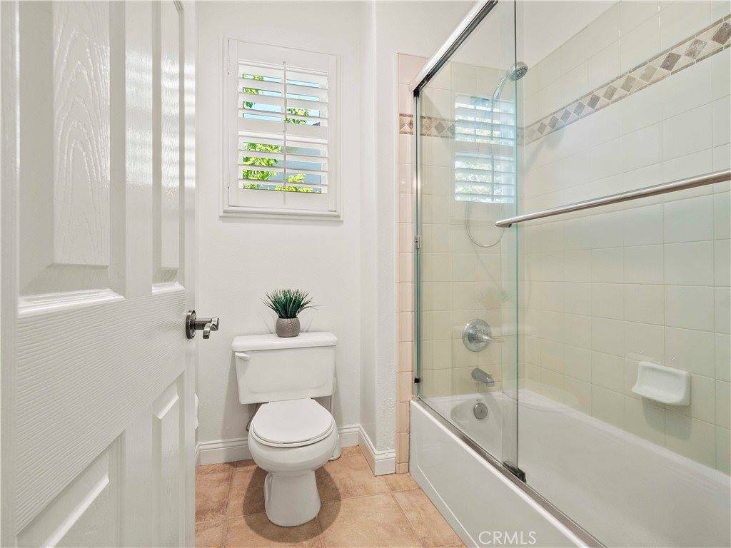 25679 Smoketree, Valencia, CA 91381