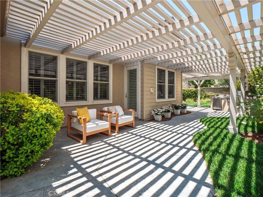 25679 Smoketree, Valencia, CA 91381