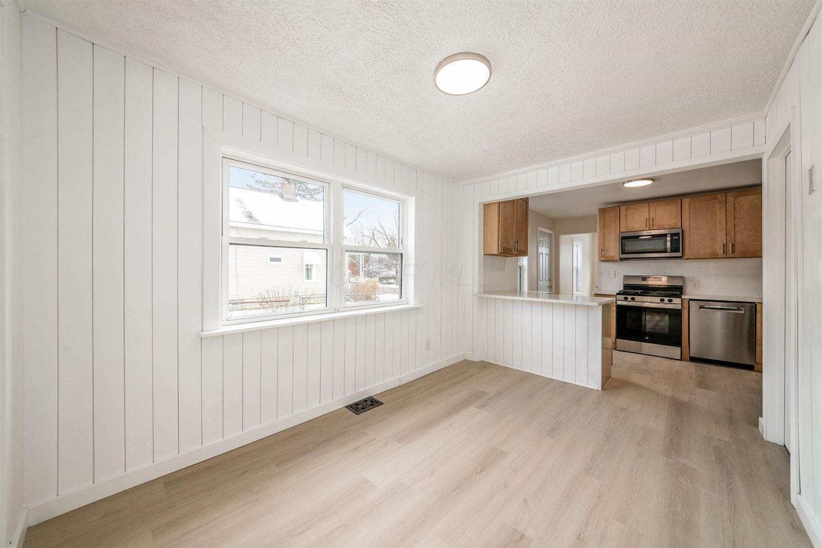 2182 Homewood Avenue, Columbus, OH 43223