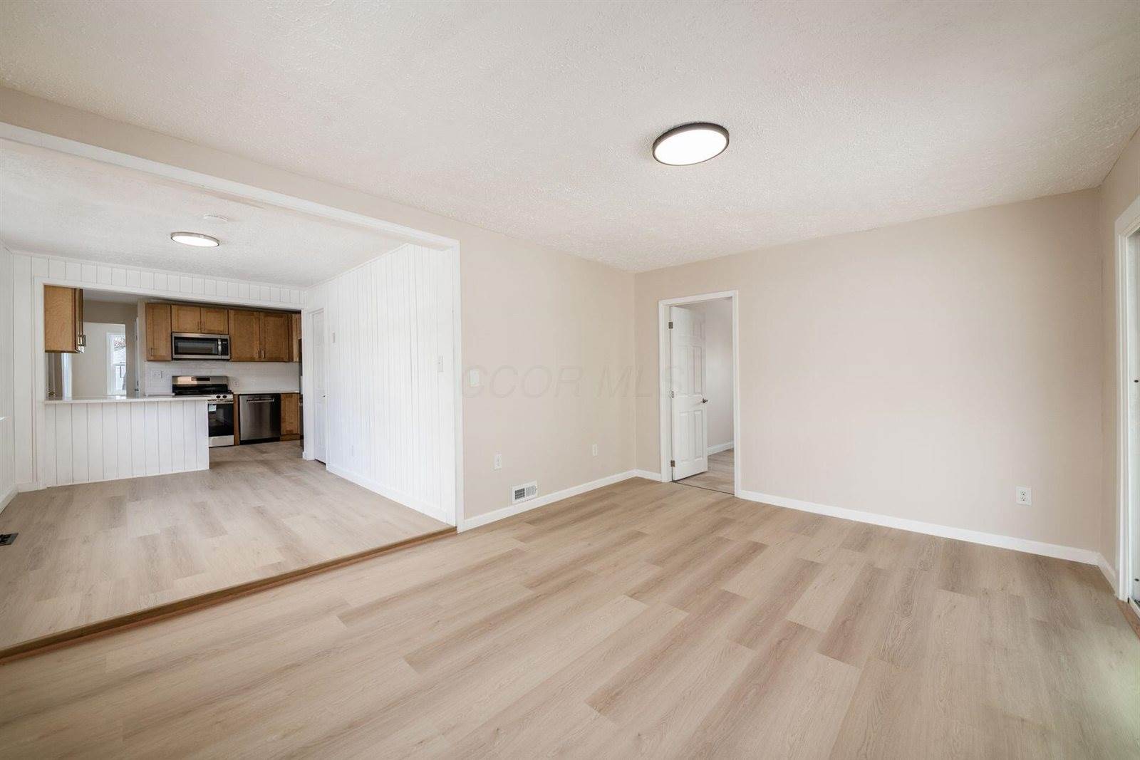 2182 Homewood Avenue, Columbus, OH 43223