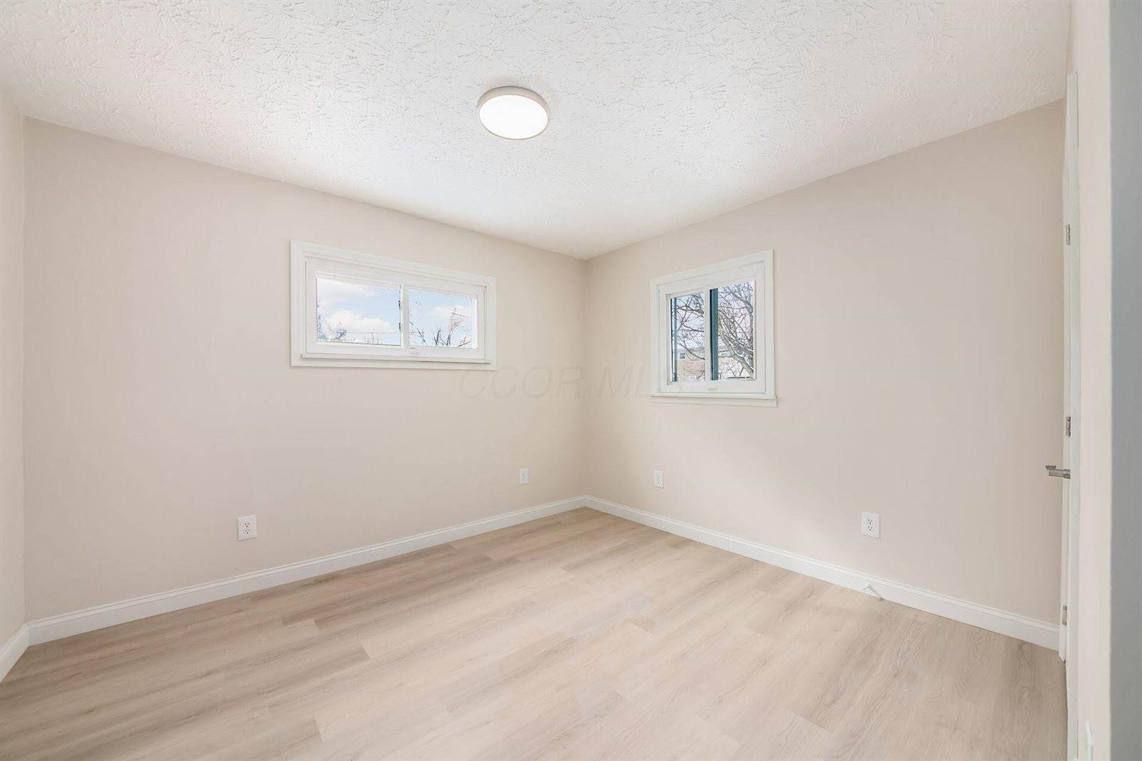 2182 Homewood Avenue, Columbus, OH 43223