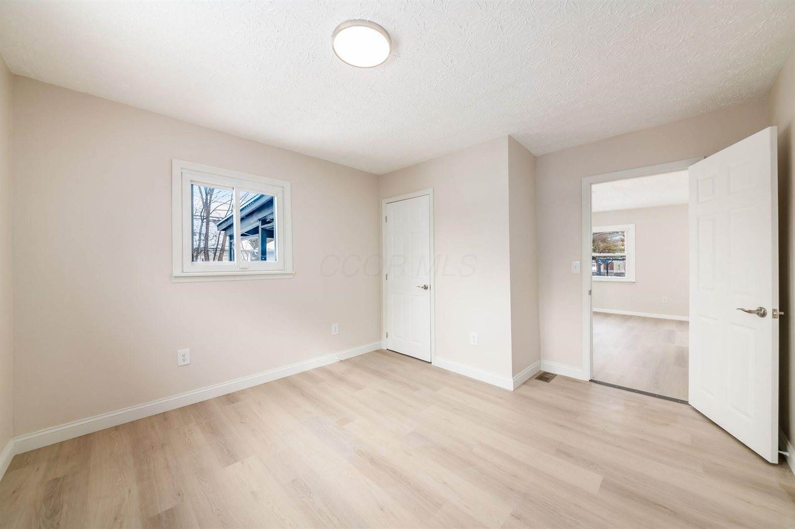 2182 Homewood Avenue, Columbus, OH 43223