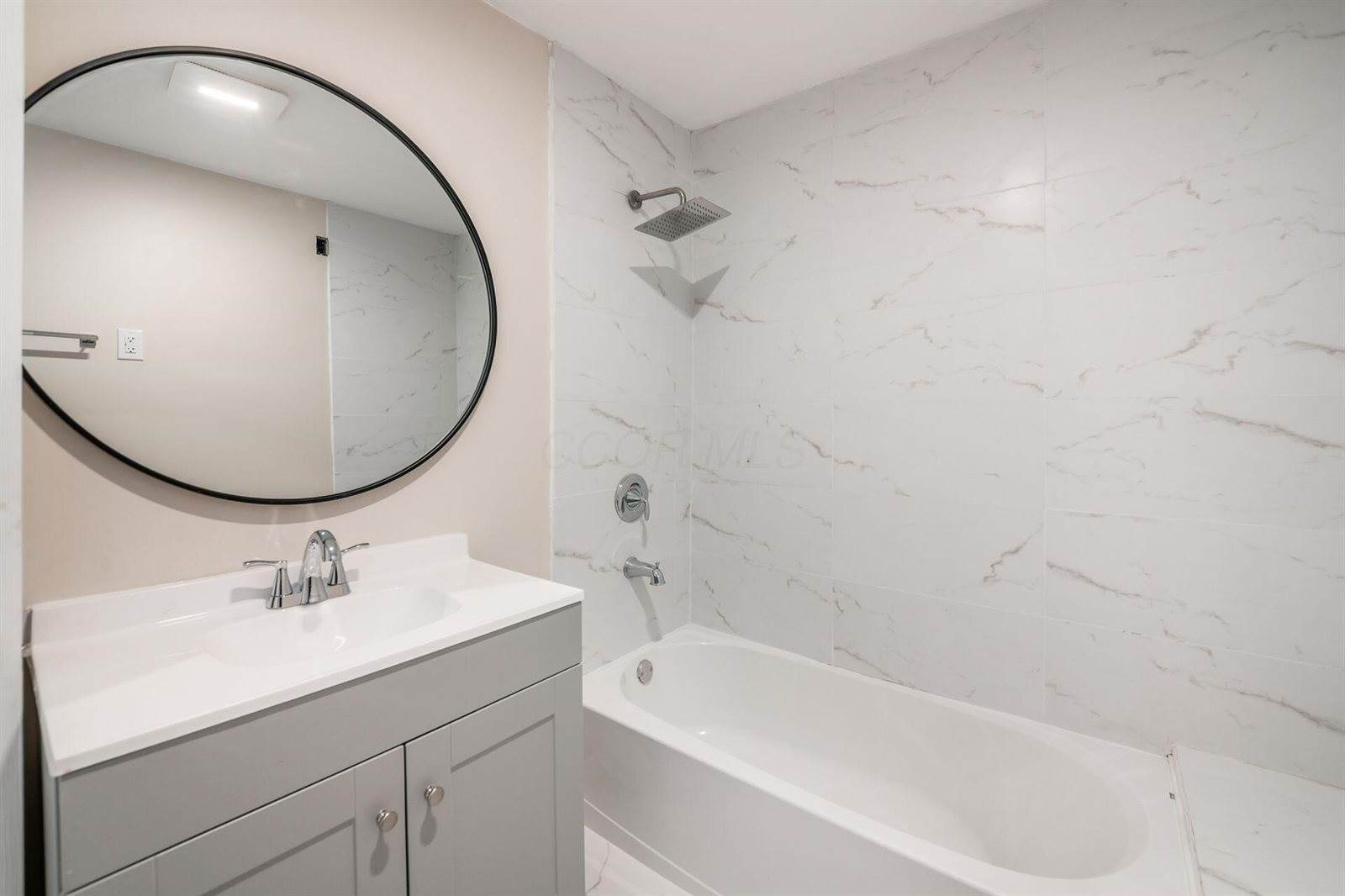 2182 Homewood Avenue, Columbus, OH 43223