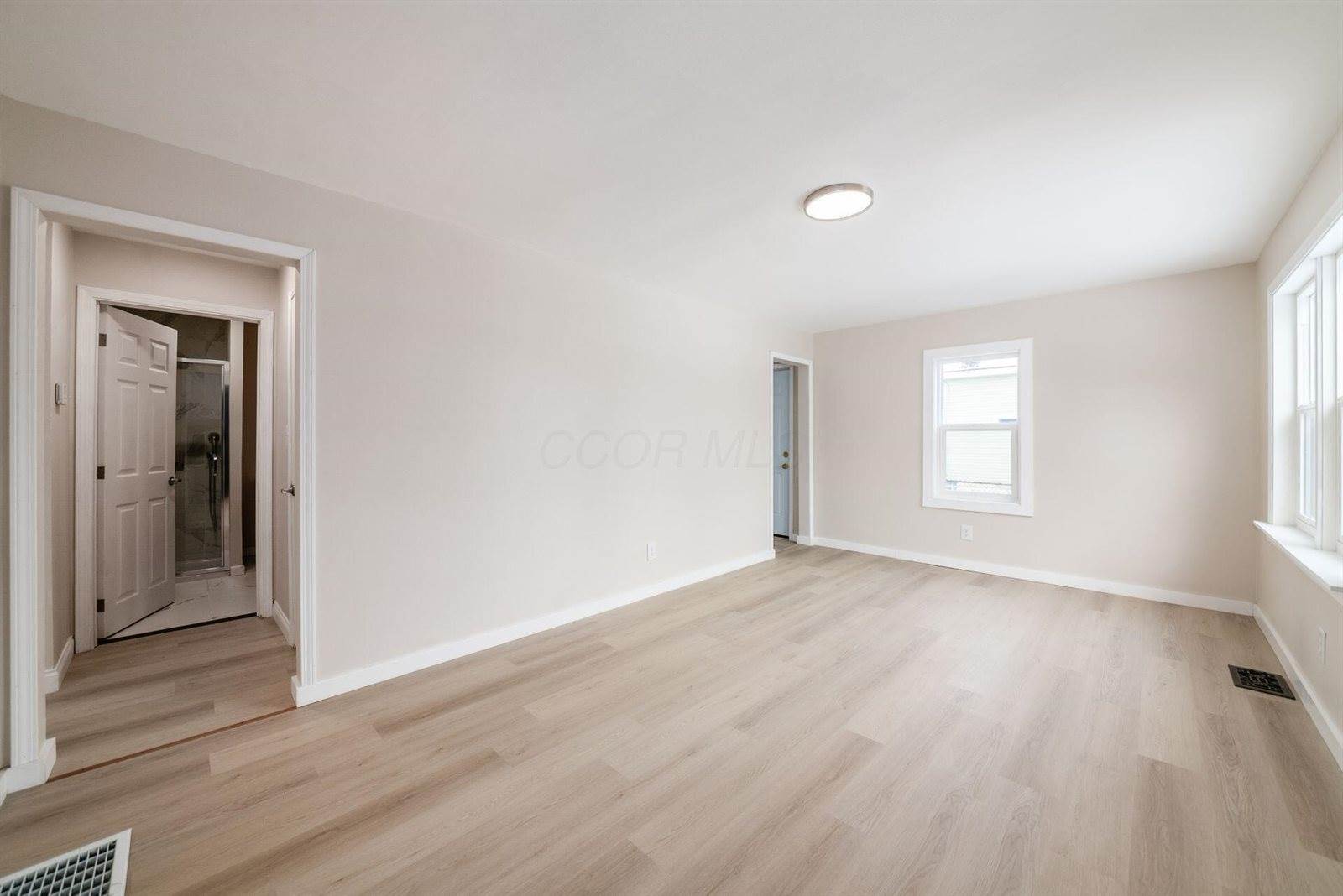 2182 Homewood Avenue, Columbus, OH 43223