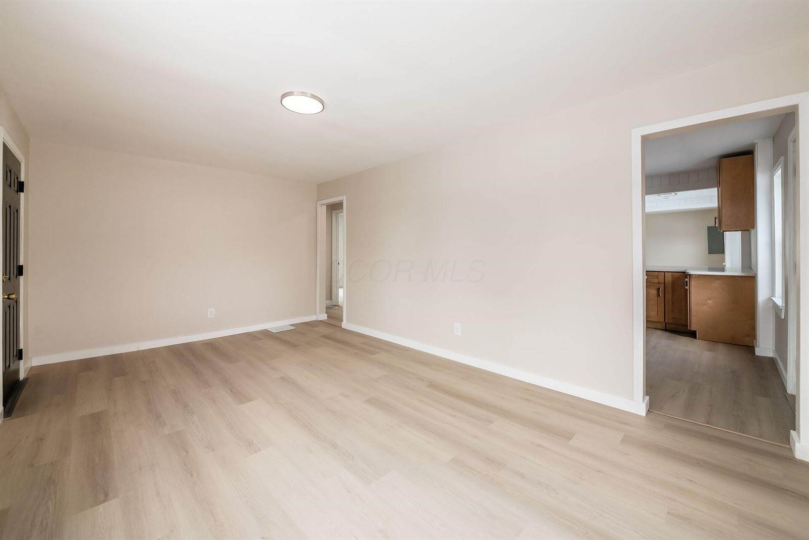 2182 Homewood Avenue, Columbus, OH 43223