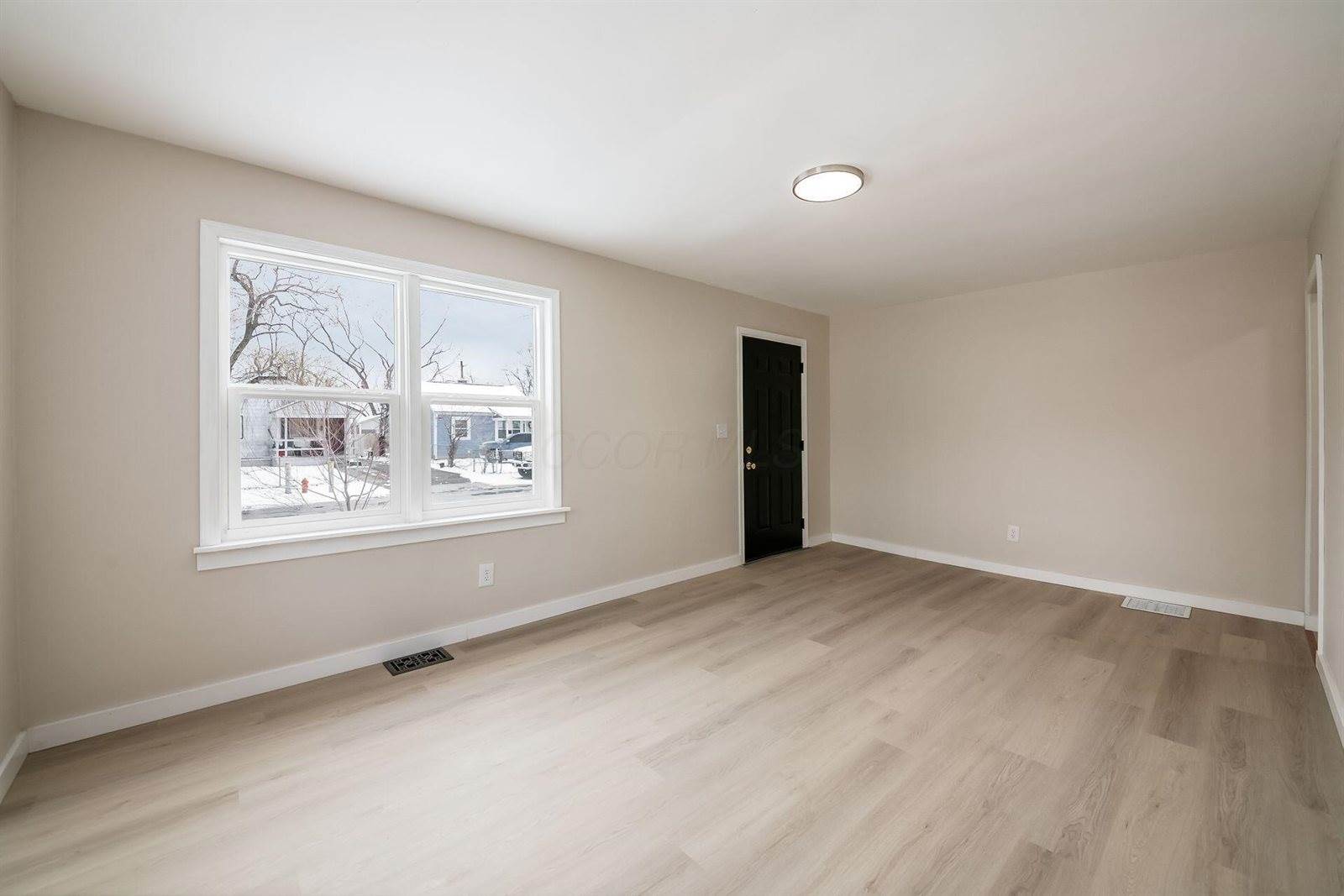 2182 Homewood Avenue, Columbus, OH 43223