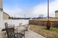 812 Carson Cir, Grottoes, VA 24441