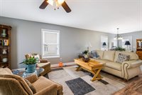 812 Carson Cir, Grottoes, VA 24441