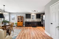 812 Carson Cir, Grottoes, VA 24441