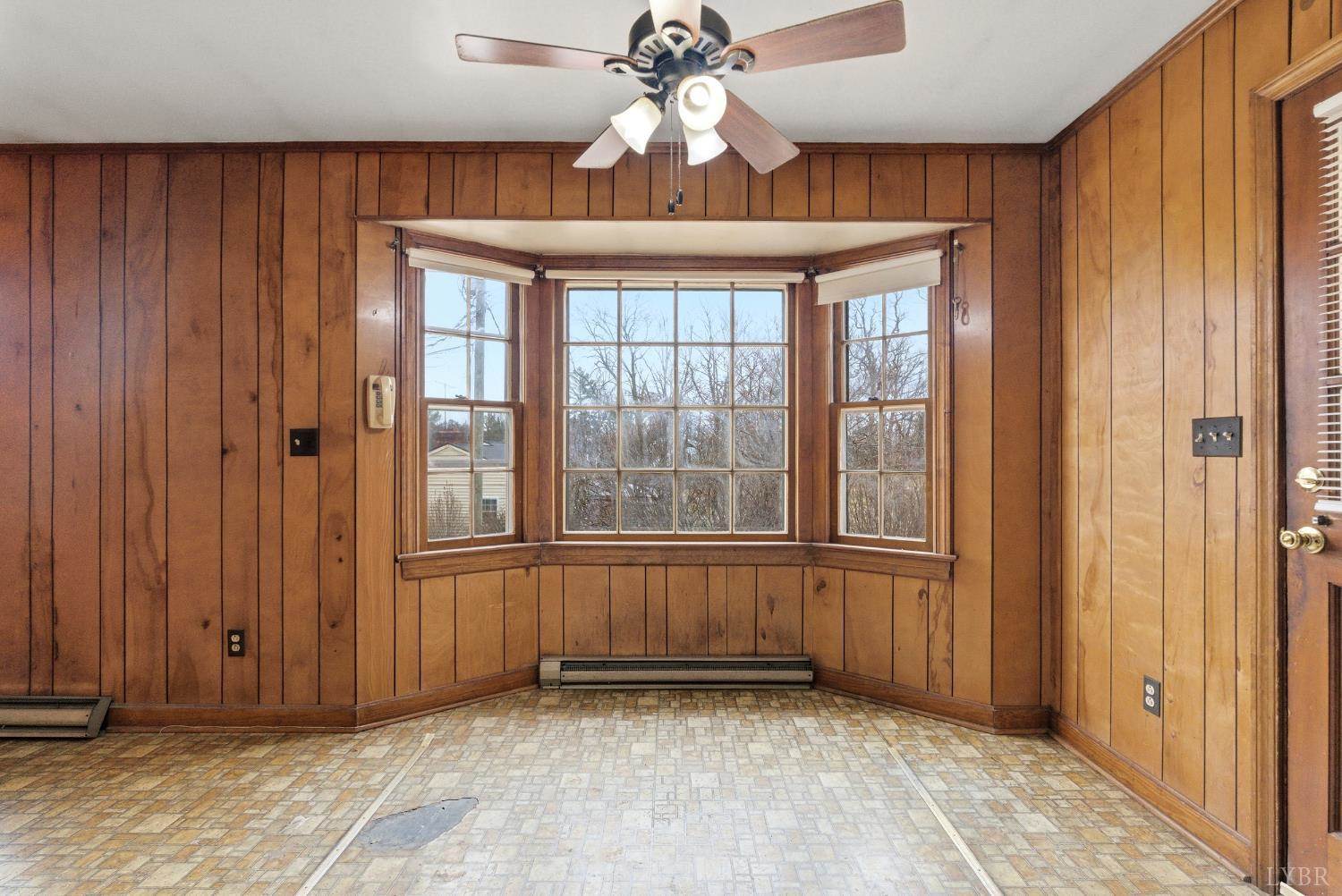 1730 Redfields Road, Appomattox, VA 24522