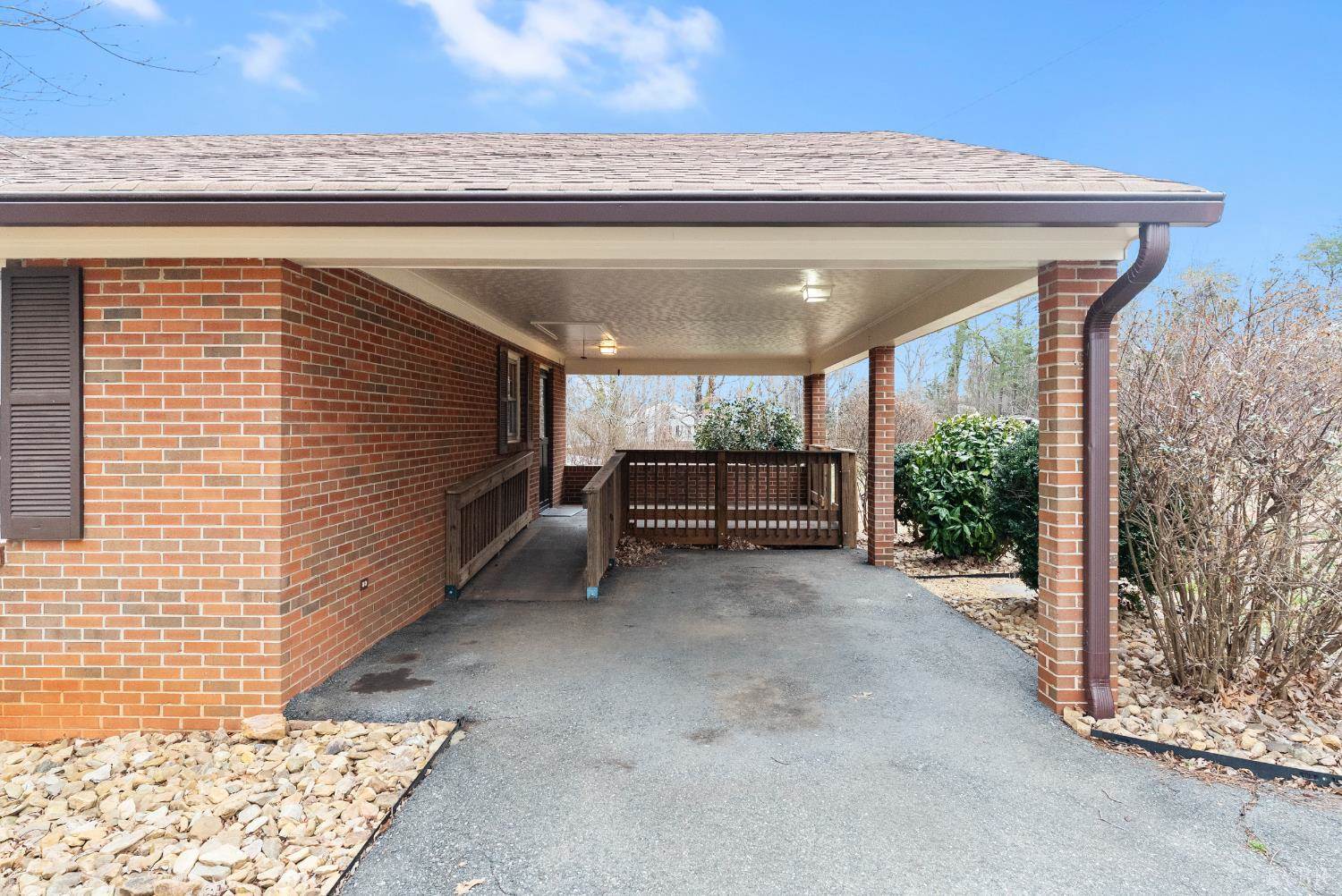 1730 Redfields Road, Appomattox, VA 24522