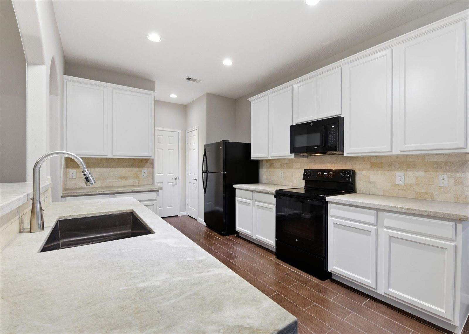 25542 Saddlebrook Village Drive, Tomball, TX 77375