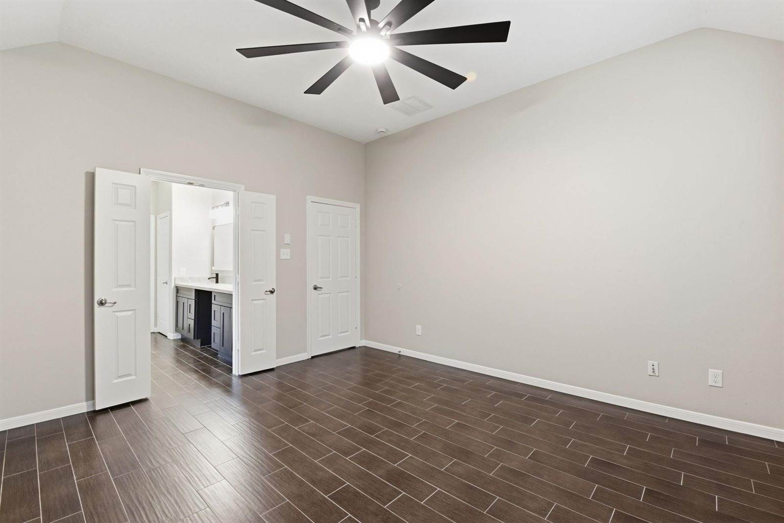 25542 Saddlebrook Village Drive, Tomball, TX 77375