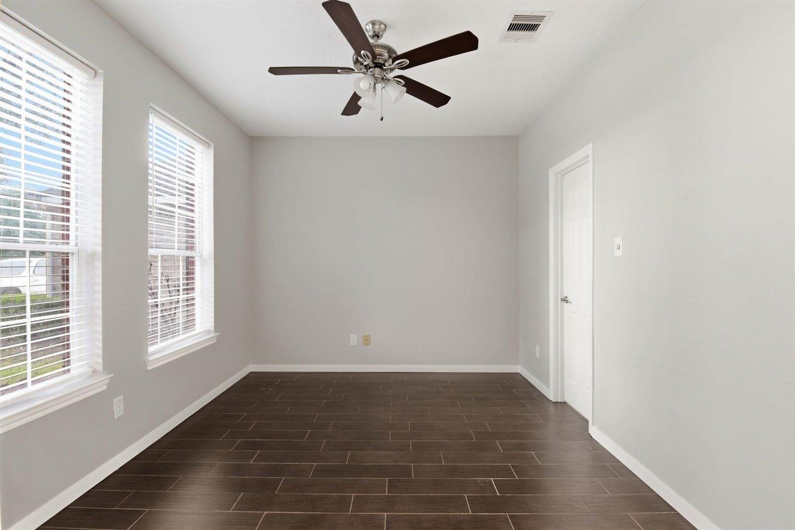 25542 Saddlebrook Village Drive, Tomball, TX 77375