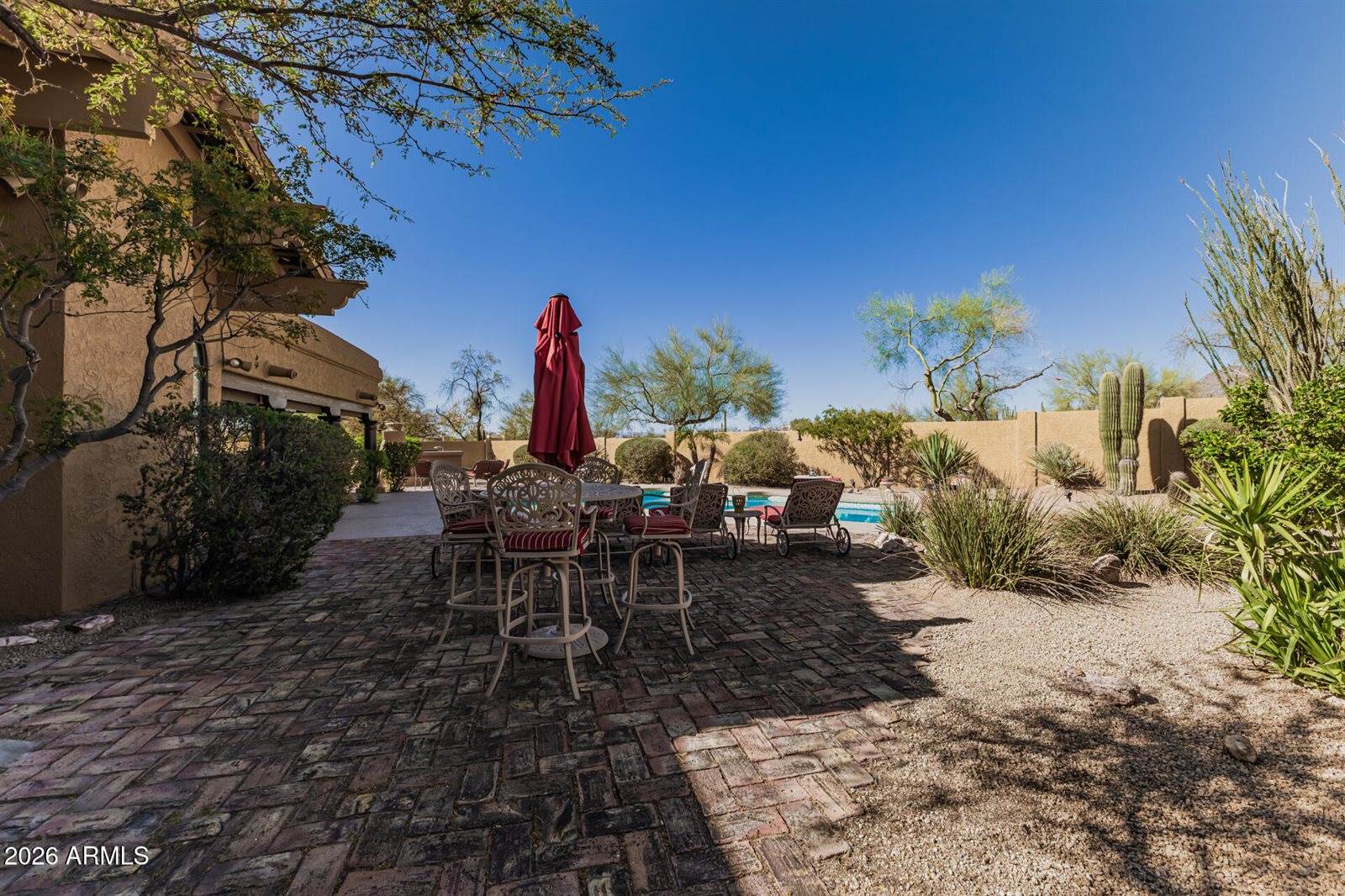 9438 East Casitas Del Rio Drive, Scottsdale, AZ 85255