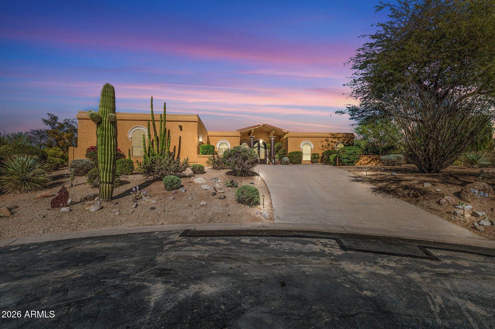 9438 East Casitas Del Rio Drive, Scottsdale, AZ 85255