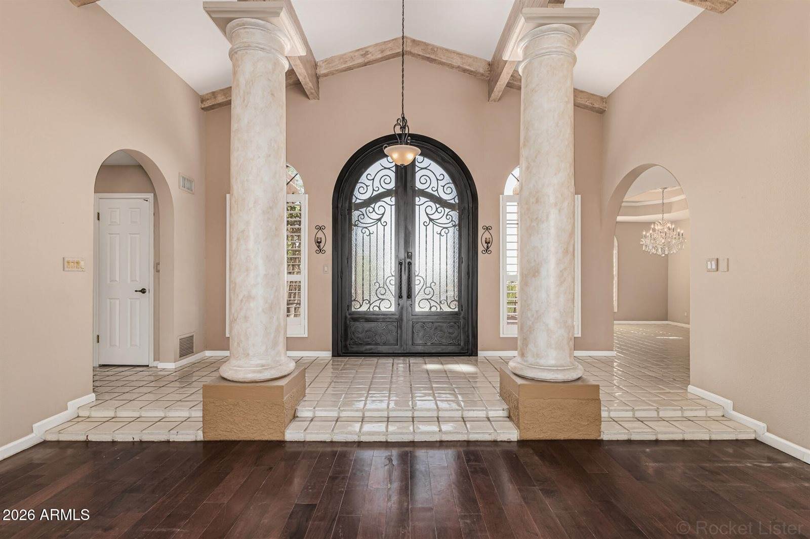 9438 East Casitas Del Rio Drive, Scottsdale, AZ 85255