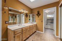 9438 East Casitas Del Rio Drive, Scottsdale, AZ 85255
