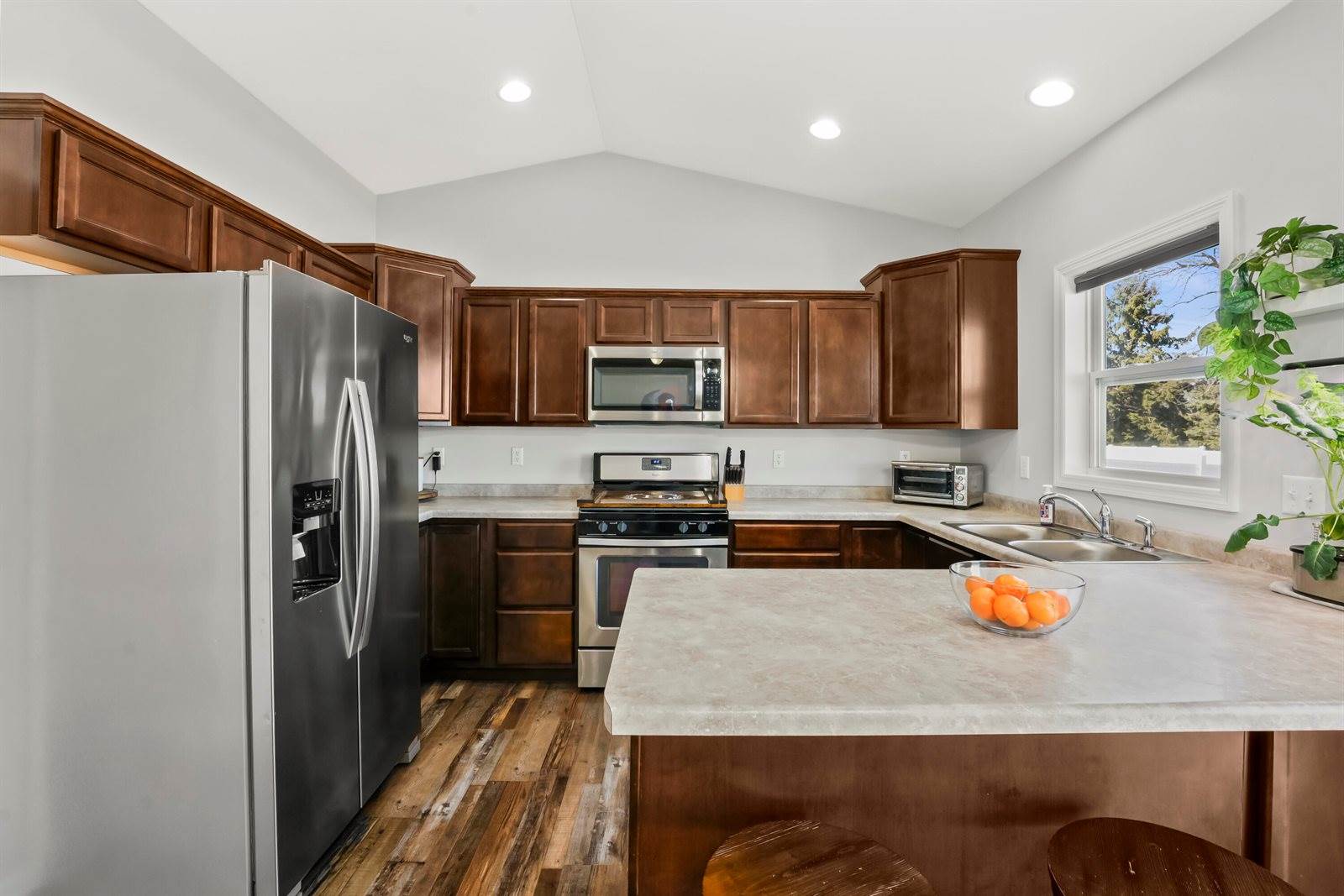 100 East Gailen Ln, Milton, WI 53563