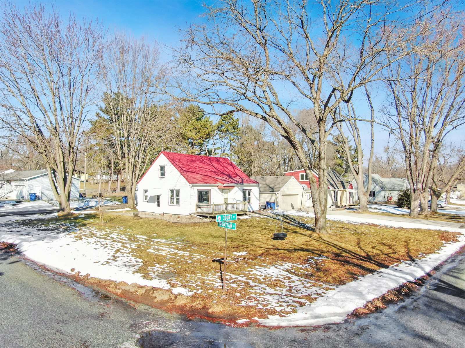 560 Court Rd, Onalaska, WI 54650