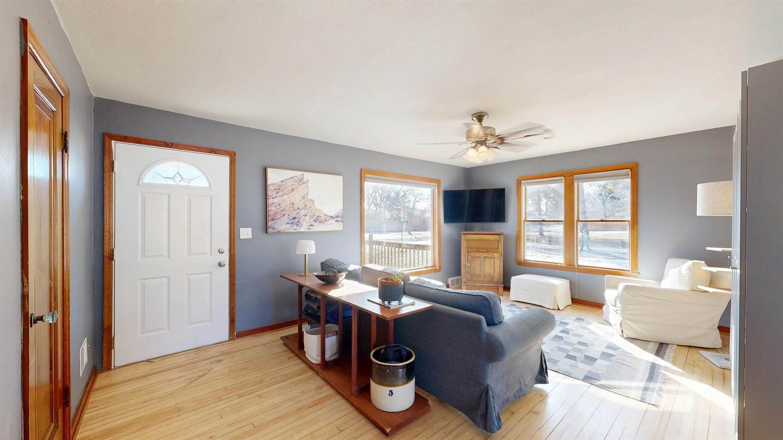 560 Court Rd, Onalaska, WI 54650