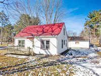 560 Court Rd, Onalaska, WI 54650