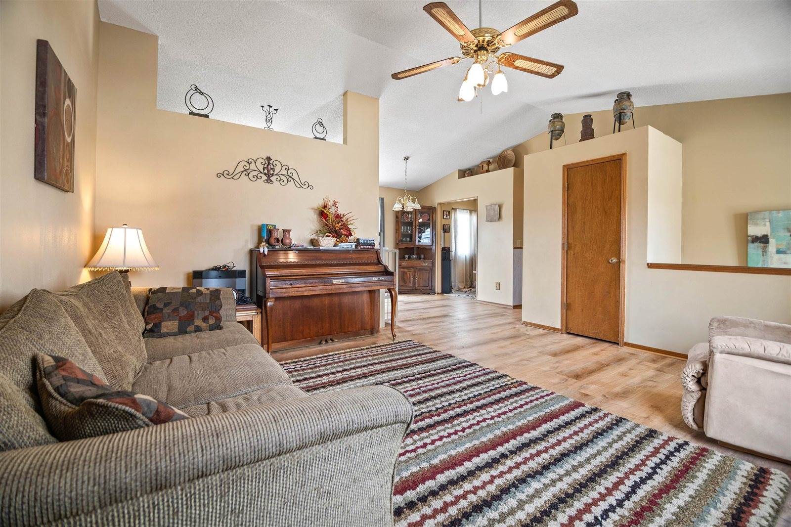 307 North Sioux St, Kechi, KS 67067