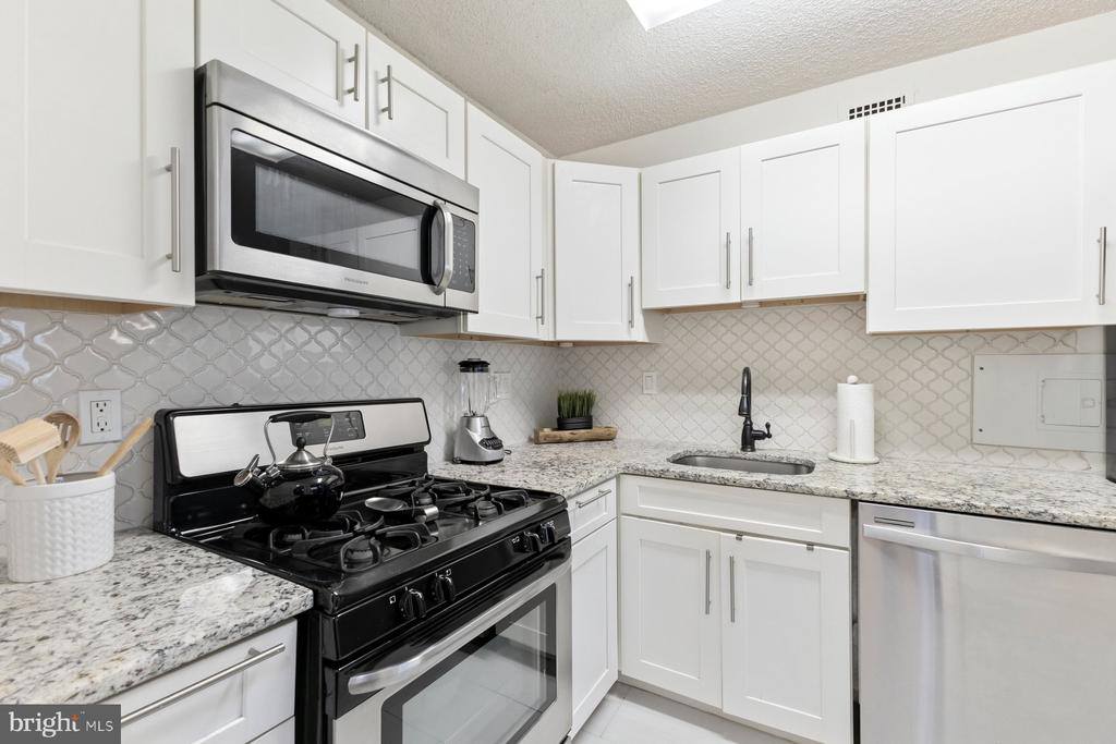 5225 Pooks Hill Road, #1717N, Bethesda, MD 20814