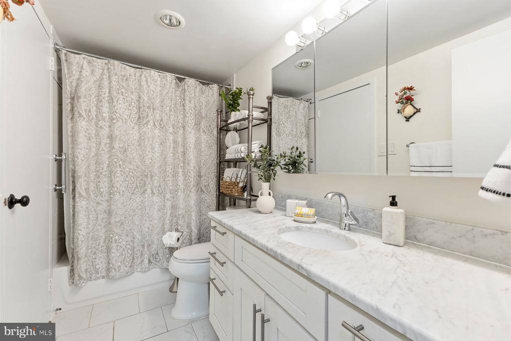 5225 Pooks Hill Road, #1717N, Bethesda, MD 20814