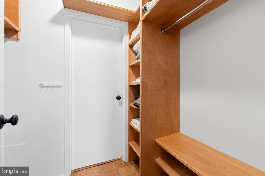 5225 Pooks Hill Road, #1717N, Bethesda, MD 20814