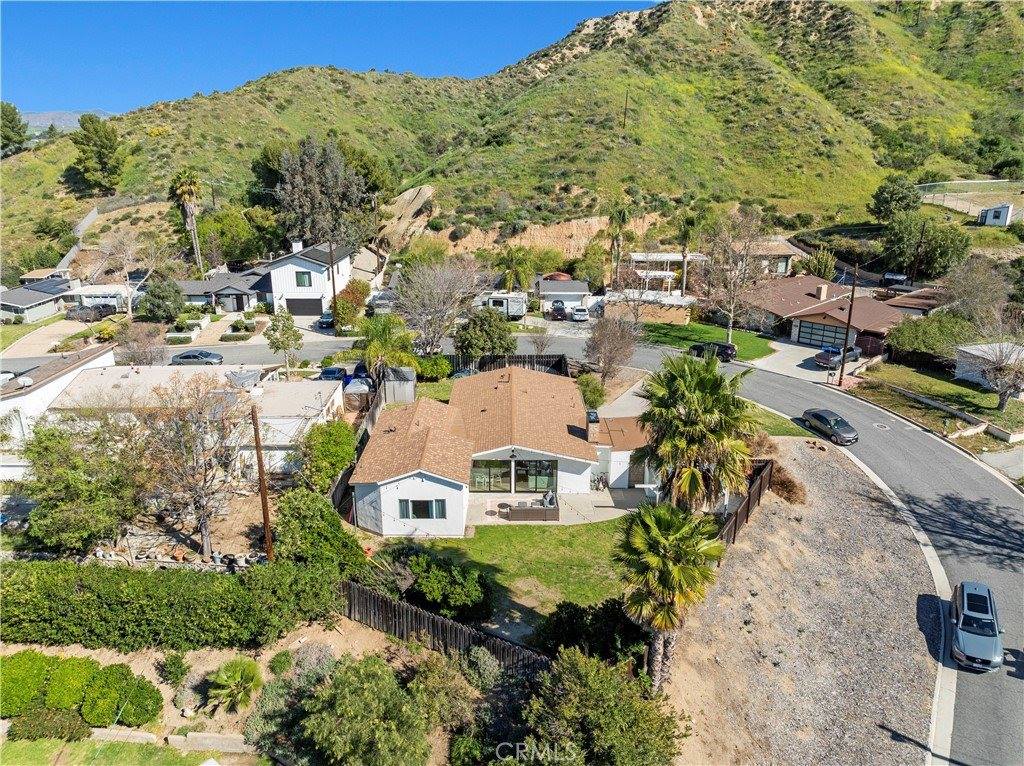 22510 Decoro Drive, Saugus, CA 91350