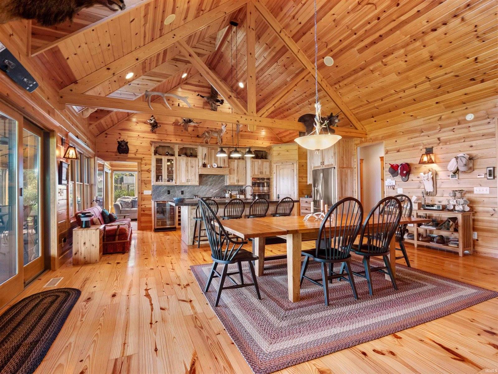 1905 E 750 S, Wolcottville, IN 46795