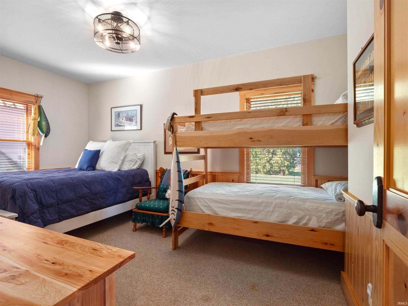 1905 E 750 S, Wolcottville, IN 46795