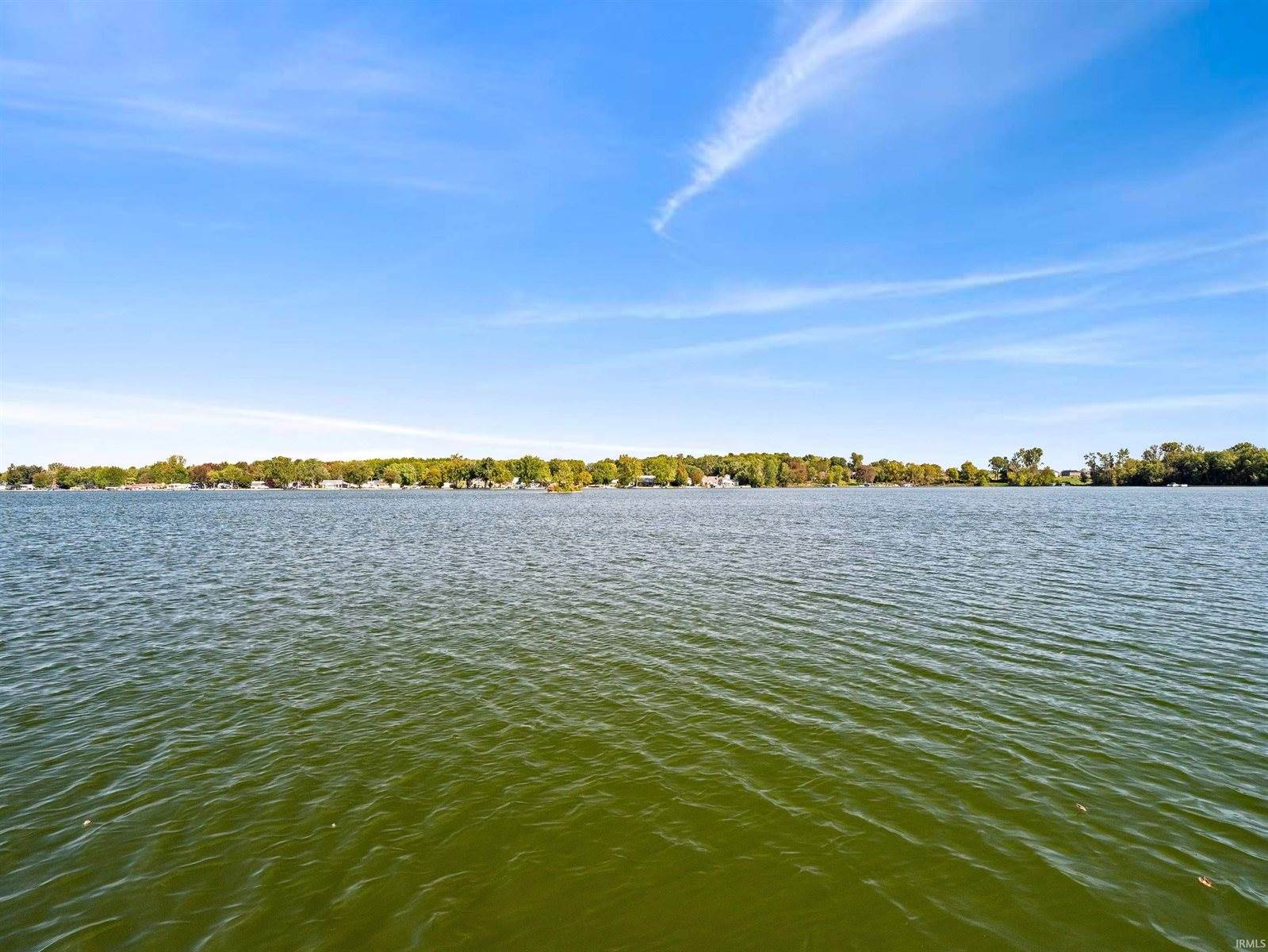 1905 E 750 S, Wolcottville, IN 46795