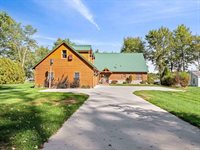 1905 E 750 S, Wolcottville, IN 46795