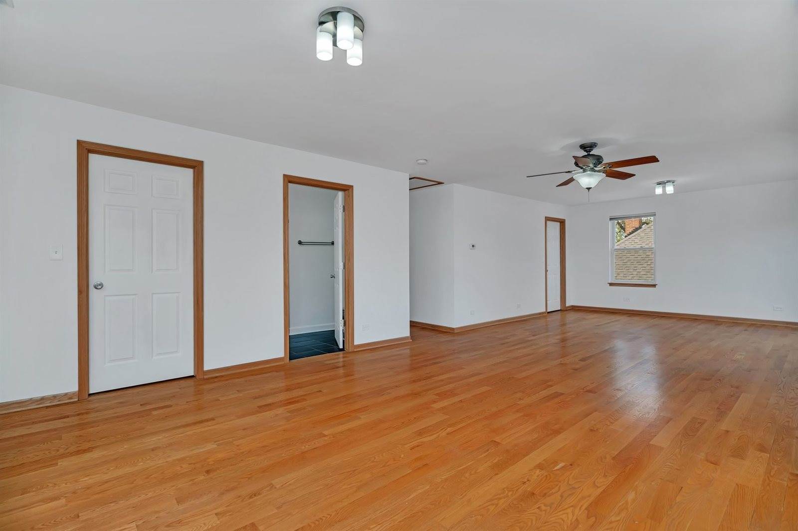 9418 Tulley Avenue, Oak Lawn, IL 60453