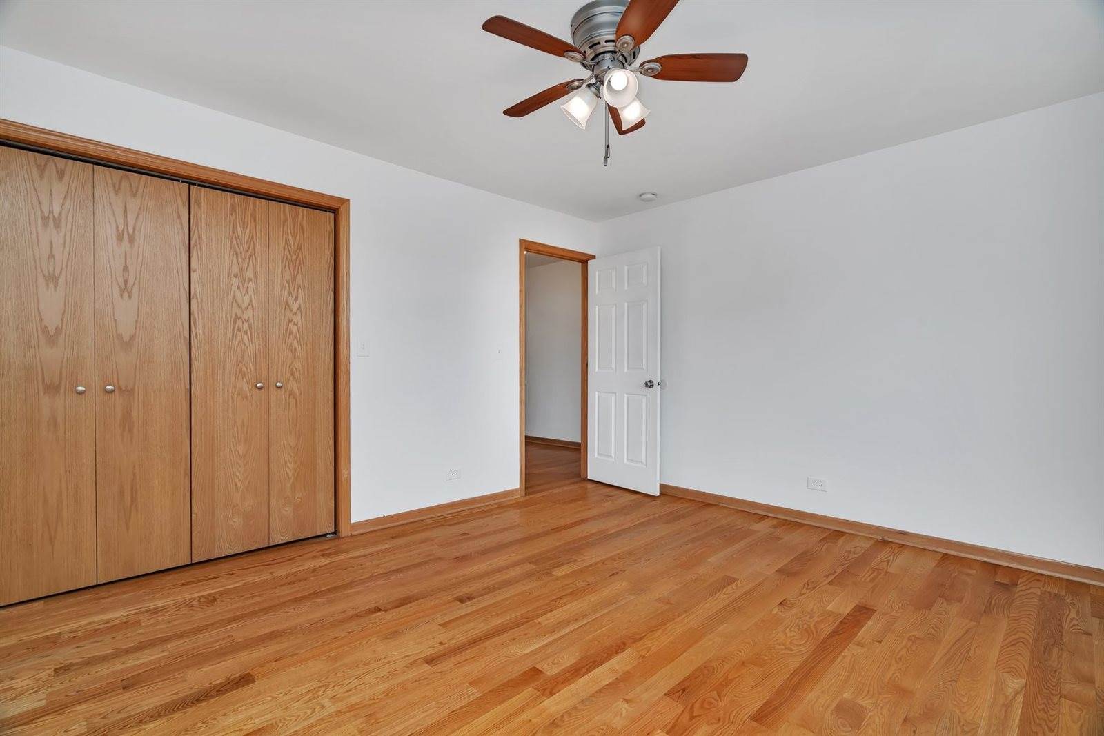 9418 Tulley Avenue, Oak Lawn, IL 60453