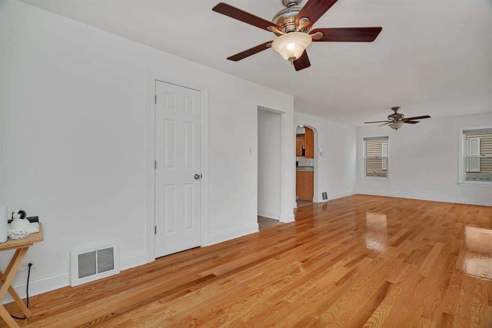 9418 Tulley Avenue, Oak Lawn, IL 60453