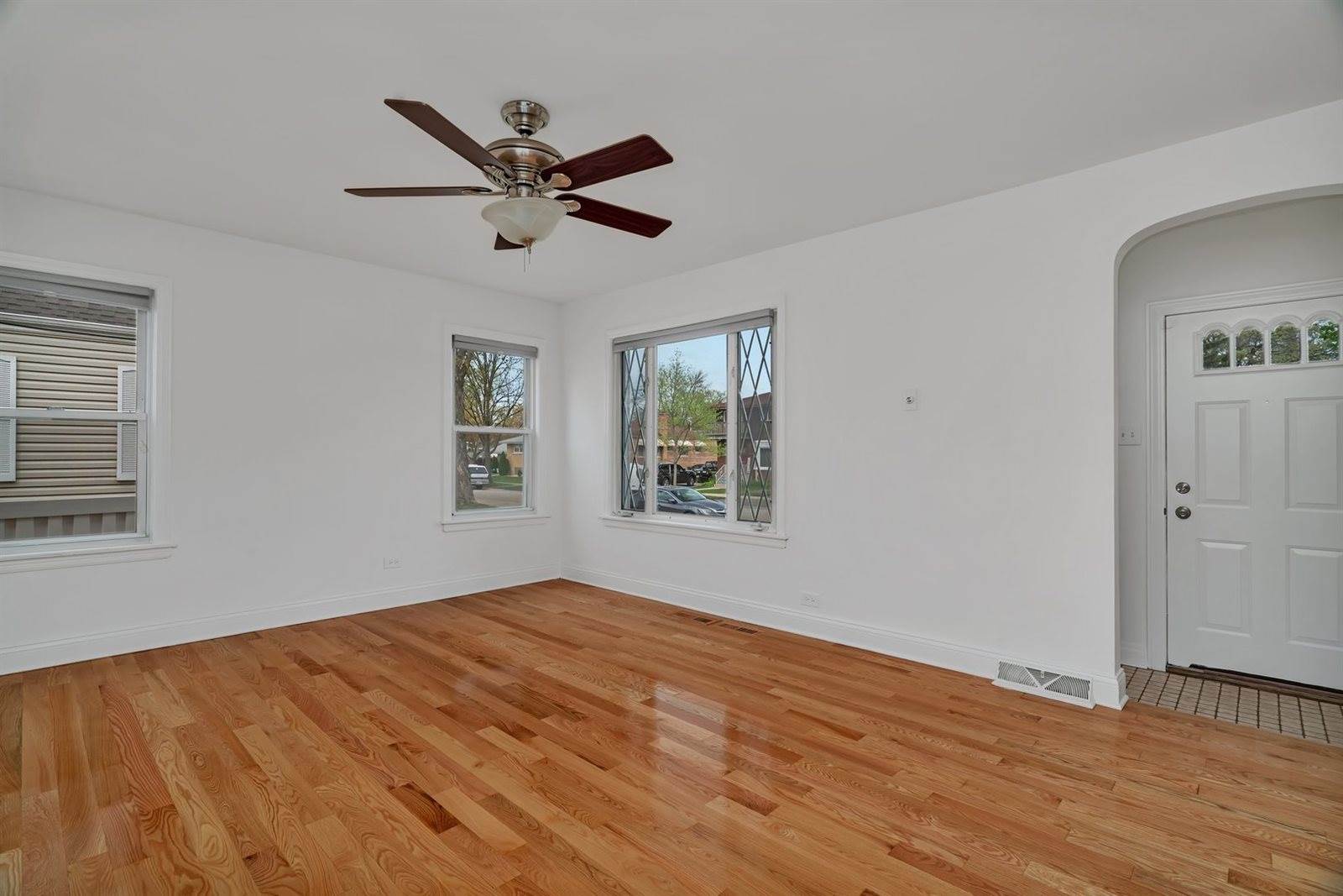 9418 Tulley Avenue, Oak Lawn, IL 60453